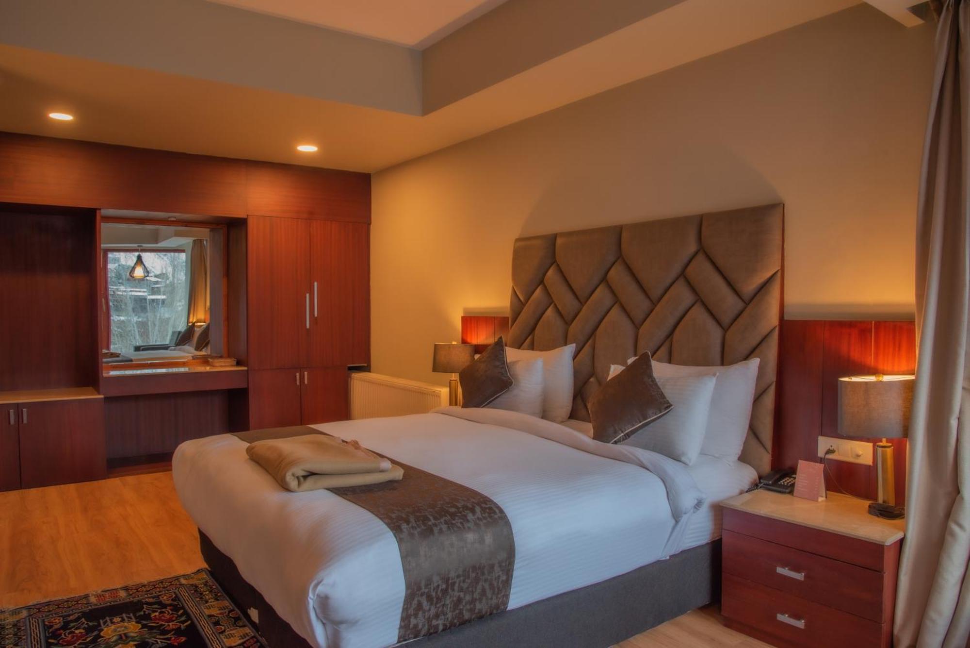 Hotel The 卡尔吉尔 外观 照片
