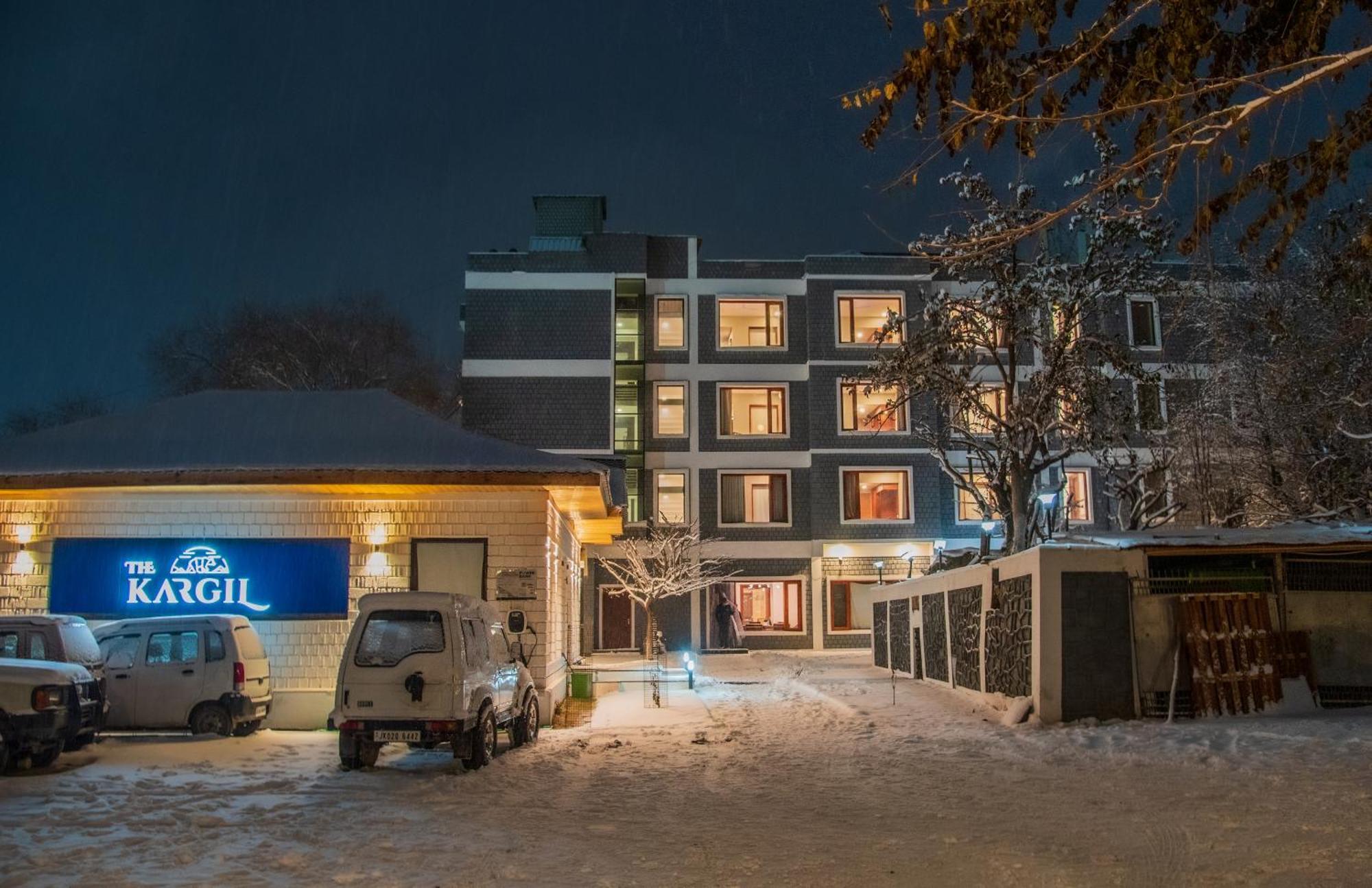 Hotel The 卡尔吉尔 外观 照片